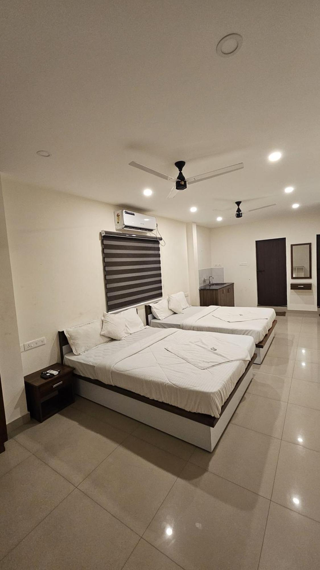 Heres Haut Residency Kochi Exterior photo