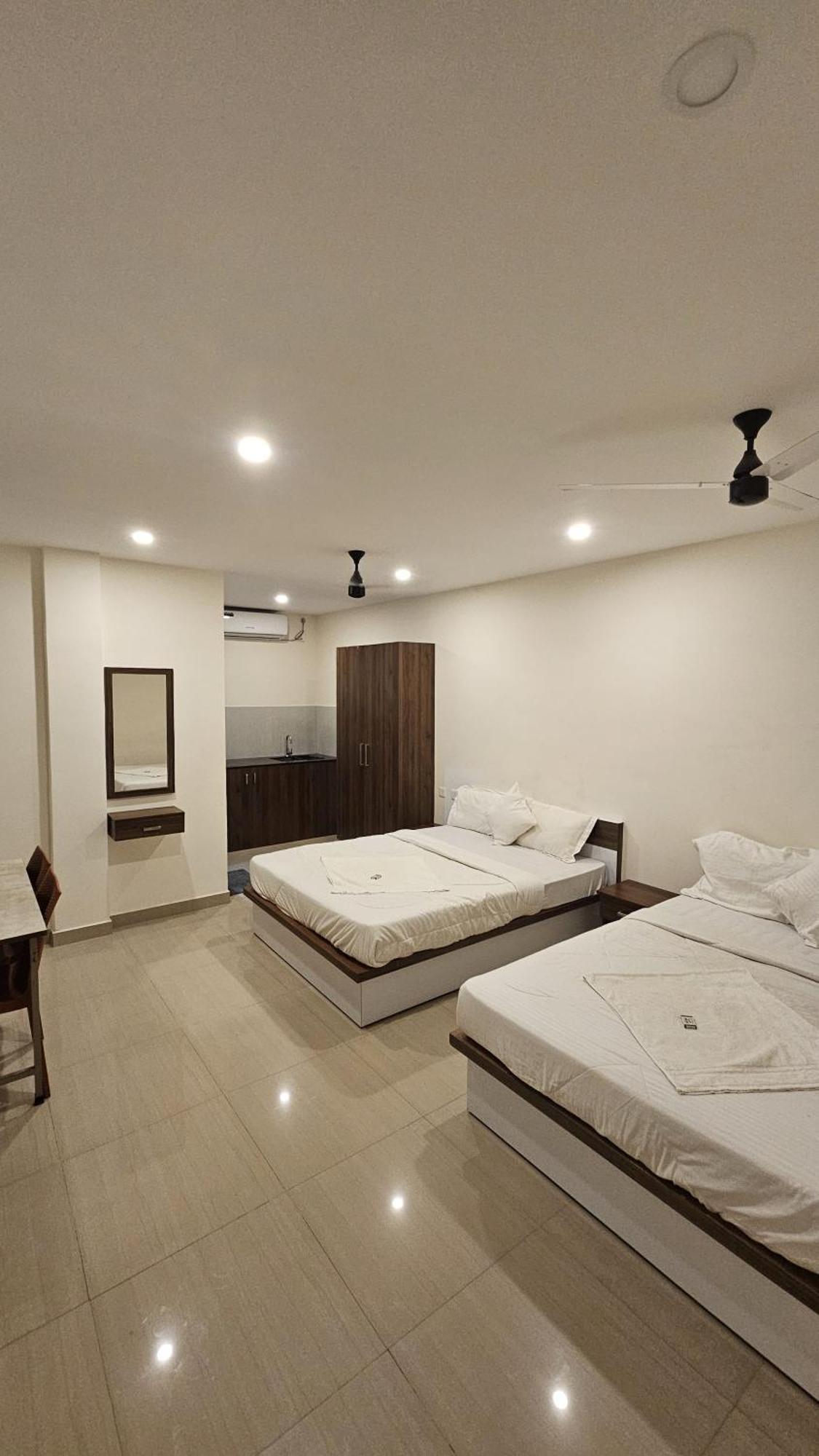 Heres Haut Residency Kochi Exterior photo